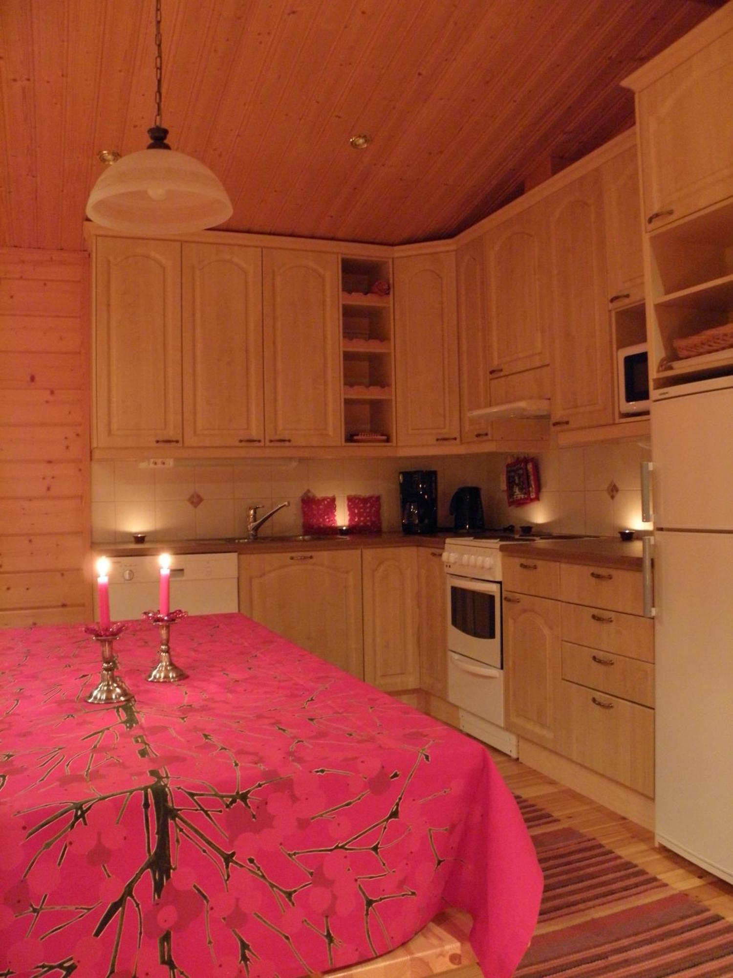 Loikansaari Lomamoekit Holiday Cottages Kallislahti ภายนอก รูปภาพ