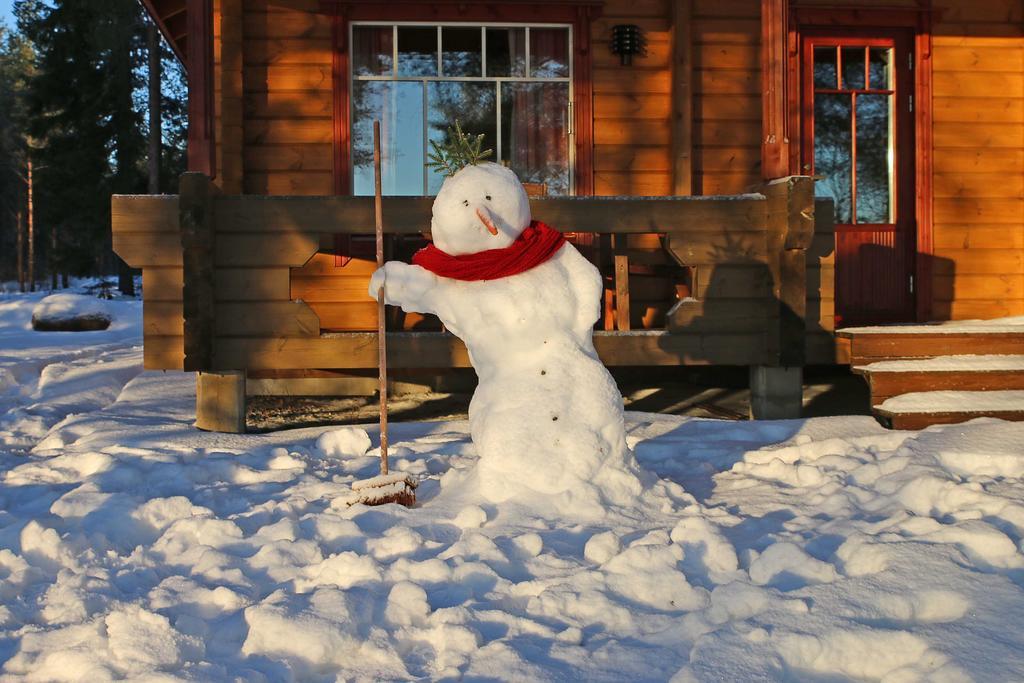 Loikansaari Lomamoekit Holiday Cottages Kallislahti ภายนอก รูปภาพ